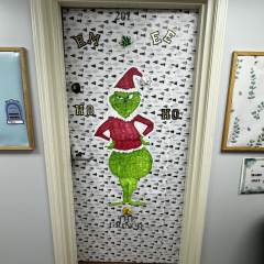 Cooper House Door Decorating Contest