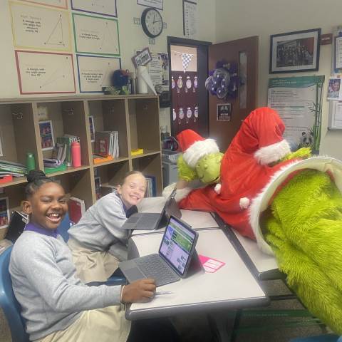 Georgia Private School | Elementary School Near Me | 3-5 Grinch Hour of Code Explo