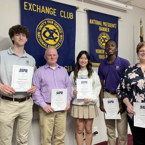 3 seniors named STAR Students